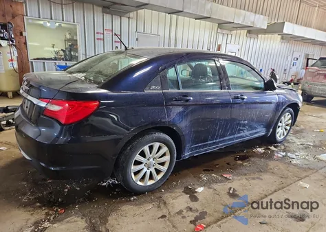 2012 Chrysler 200 Touring z USA, uszkodzony, nr VIN 1C3CCBBB8CN108196